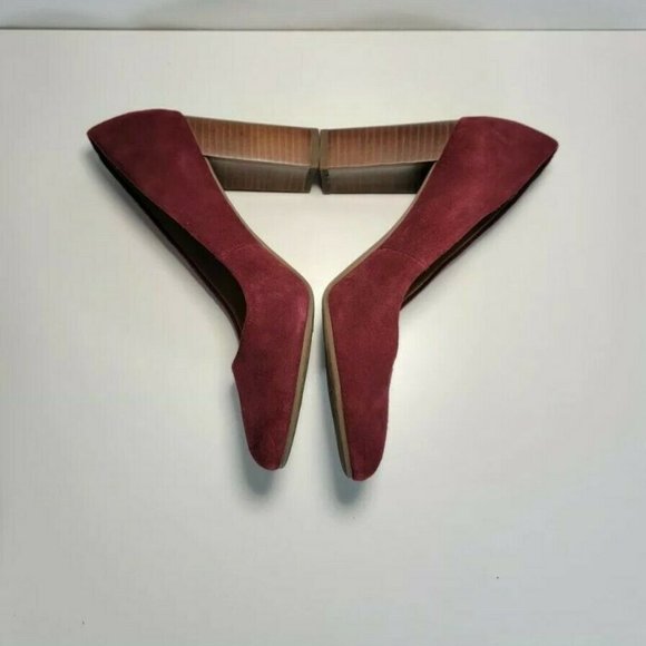 Women's Franco Sarto Evie Red Suede High heels size 7M - Picture 3 of 7